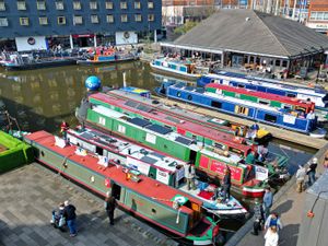 Supporting image for story: 'Water is massively important - but it's taken for granted': Boaters stage Walsall protest in plea for government waterway help