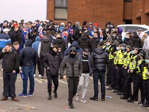 Supporting image for story: Rangers fans breach lockdown restrictions with Ibrox gathering