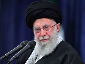 Supporting image for story: Iranian supreme leader praises missile attack on Israel