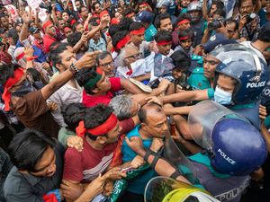 Supporting image for story: Bangladesh bans Jamaat-e-Islami party following violent protests