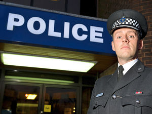 Supporting image for story: Why do people still carry knives?