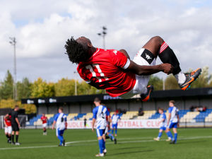 Supporting image for story: Walsall Wood fight back as they continue to set the pace