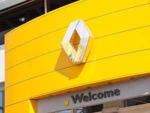 Supporting image for story: Renault board stalls vote on FCA merger as Nissan puts up resistance