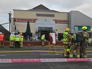 Supporting image for story: Shropshire Wetherspoon fire: Market Drayton pub remains closed day after blaze which saw building evacuated