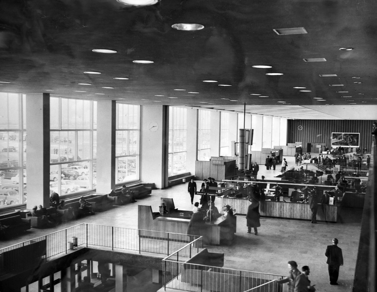 Jetting off for a Christmas break?