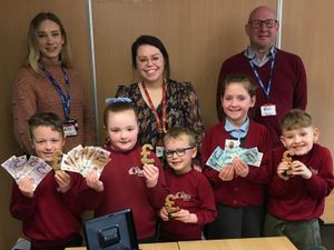 Supporting image for story: Budding Lord Sugars from Shrewsbury prove they can 'grow a pound'