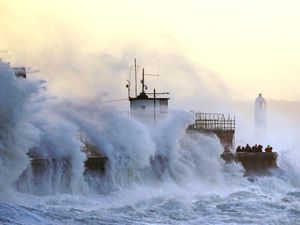 Supporting image for story: Storm Franklin: UK warned to brace for strengthening winds and lashing rain