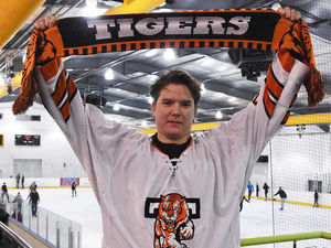 Supporting image for story: Jon Baston sets sights on Telford Tigers title success