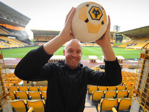 Supporting image for story: Bradshaw and Palmer back at Molineux