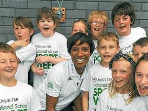 Supporting image for story: Denise Lewis visits Stafford Sports College