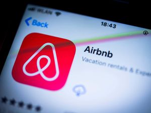 Supporting image for story: Larger number of Airbnb rentals associated with higher crime rates – study