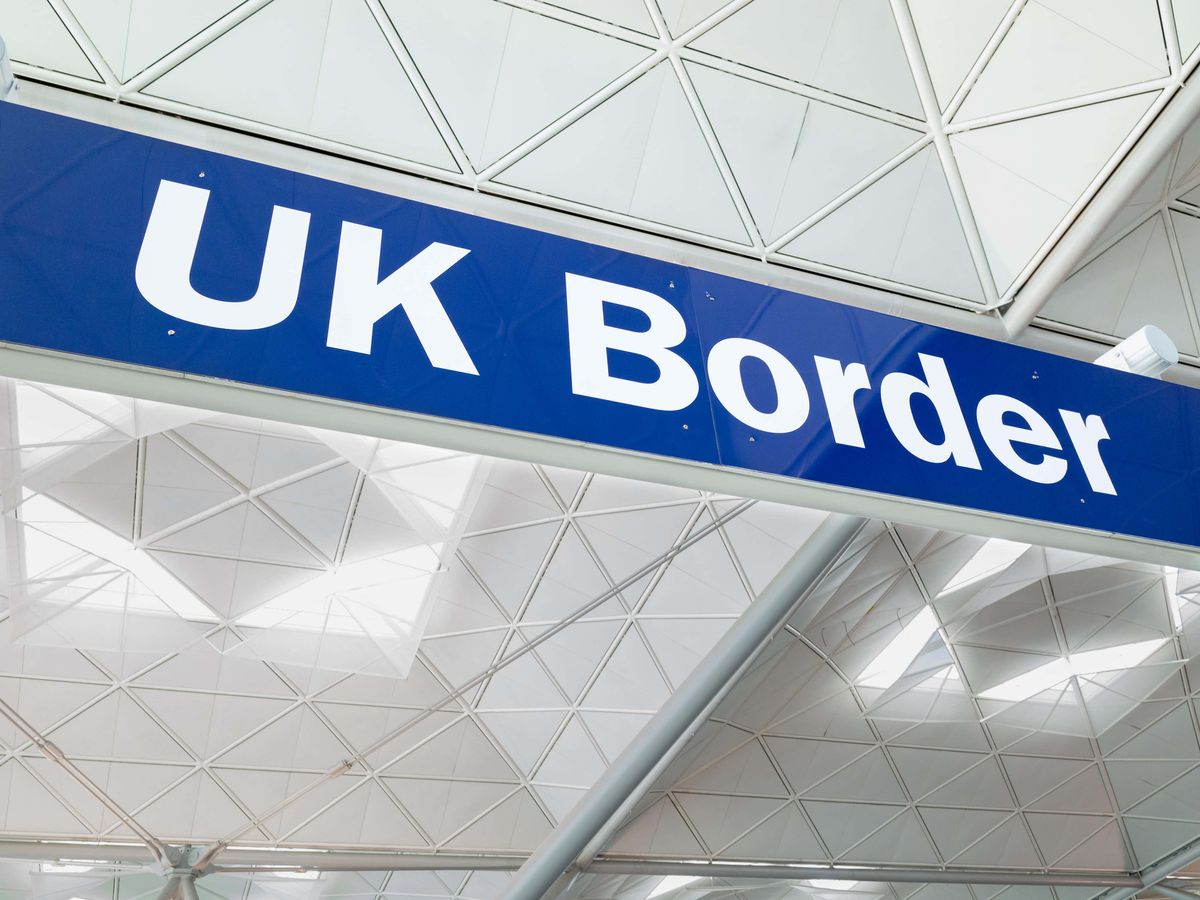 What is the difference between legal, illegal and irregular migration?