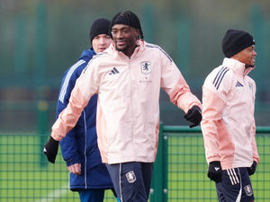 Supporting image for story: Gallery: Tammy Abraham back in training after re-signing for Aston Villa