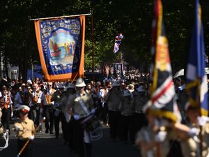Supporting image for story: Tens of thousands take part in Twelfth celebrations in scorching temperatures
