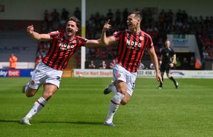 Supporting image for story: Walsall 2-1 Swindon: Late winner secures opening day victory for 10-man Saddlers