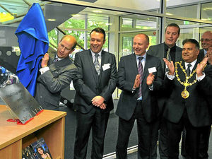 Supporting image for story: Prince Edward opens new Pelsall village centre