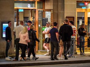 Supporting image for story: Pubs, bars and restaurants in Wales to face new restrictions from next Friday