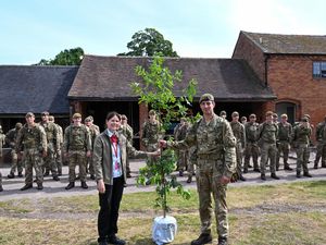Supporting image for story: Troops make pilgrimage to Shropshire place of their unit's creation for first time in 366 years