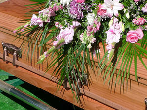 Supporting image for story: Funeral held for wrong body in coffin mix-up