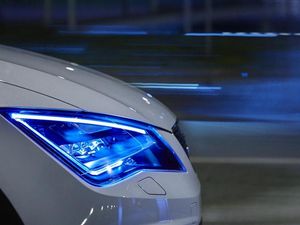 Supporting image for story: Thousands of young motorists failing to practise driving in the dark