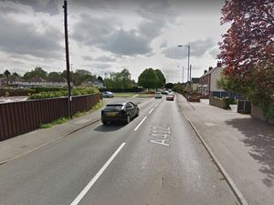 Supporting image for story: Knife found after reports of two men with weapons in Walsall