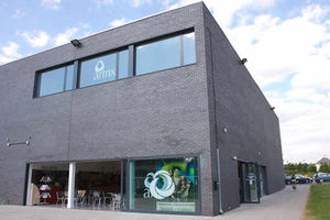 Supporting image for story: Shock comedian Grainne Maguire heading to Bromsgrove Artrix