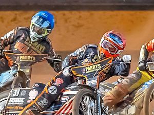 Supporting image for story: In-form Panthers just too fierce for Wolves