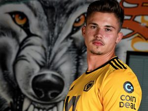 Supporting image for story: New signing Leander Dendoncker lured by Wolves' ambition