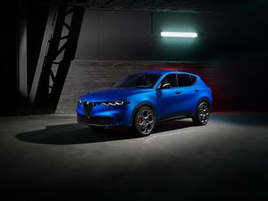 Supporting image for story: New Tonale expands Alfa Romeo’s SUV range