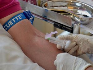 Supporting image for story: Brain damage blood test could detect developing Alzheimer’s, scientists claim