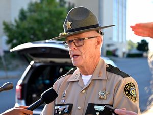 Supporting image for story: Kentucky police search for gunman after five wounded on busy highway