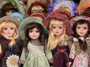 Supporting image for story: Here are the weirdest things thrift shop workers have had donated to their store