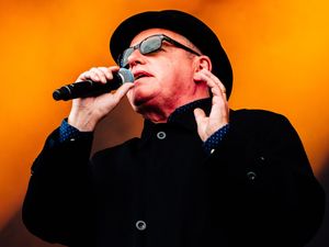 Supporting image for story: V Festival 2017: Madness wow with hits a-plenty