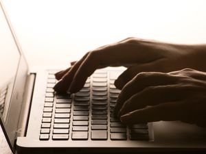 Supporting image for story: Amazon and Microsoft ‘should face probe over cloud service competition concerns’