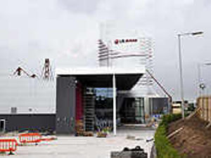 Supporting image for story: Steel tower an icon for £29m new arena