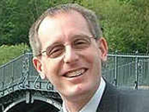 Supporting image for story: MP's street market call