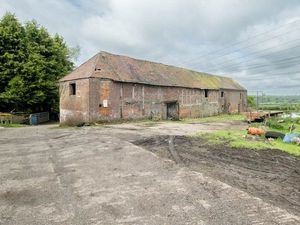 Supporting image for story: Walsall barn conversion to be auctioned off with £355k guide price