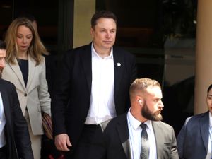 Supporting image for story: Tesla shareholders ask investors to vote against Musk’s compensation package