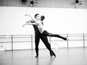 Supporting image for story: Birmingham Royal Ballet principal dancer to bring live dance performances to Birmingham's Queen Elizabeth Hospital