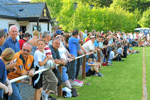 Crowds at Cae Glass enjoy the football match