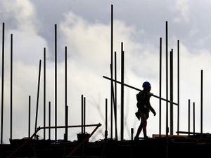 Supporting image for story: Tradespeople struggling with growing costs and bureaucracy, study finds