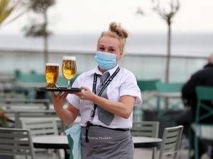 Supporting image for story: Services sector reaches pre-pandemic levels despite GDP slowdown