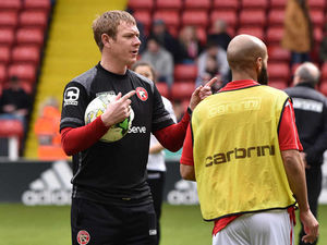 Supporting image for story: Dean Holden thanks Walsall fans following Bristol City move