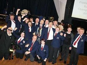 Supporting image for story: Jackfield Elcock Reisen Band does Pontin's and Butlins double