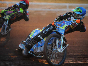 Supporting image for story: Wolverhampton Wolves miss out on silverware in loss to Pirates