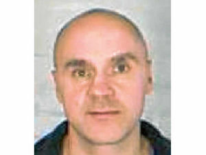 Supporting image for story: On-the-run man is wanted in Newport bank raid plea