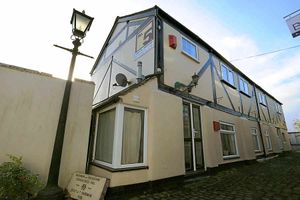 Supporting image for story: No. 5 Gaol Mews: Pretty fantastic for gaol food