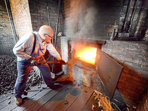 Supporting image for story: Ian Austin: Let’s get fired up for the next revolution