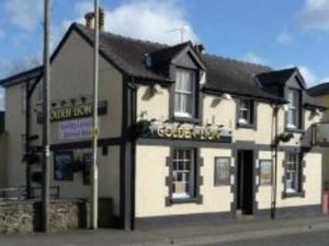 Supporting image for story: Oswestry publican blames 'greedy' pub firm for closure
