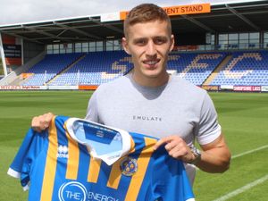 Supporting image for story: Shrewsbury Town complete loan signing of Rangers midfielder Greg Docherty